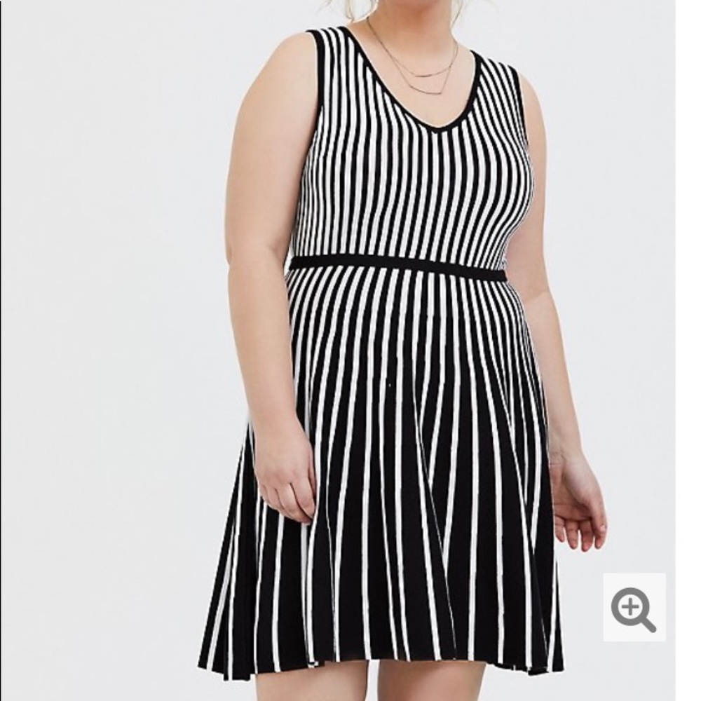 Torrid black & white stripe V neck sweater dress